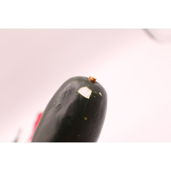 Artificial Fruit and Vegetables Carrots Grapes Banana Pepper Cucumber Decor Vtg - Picture 5 of 8